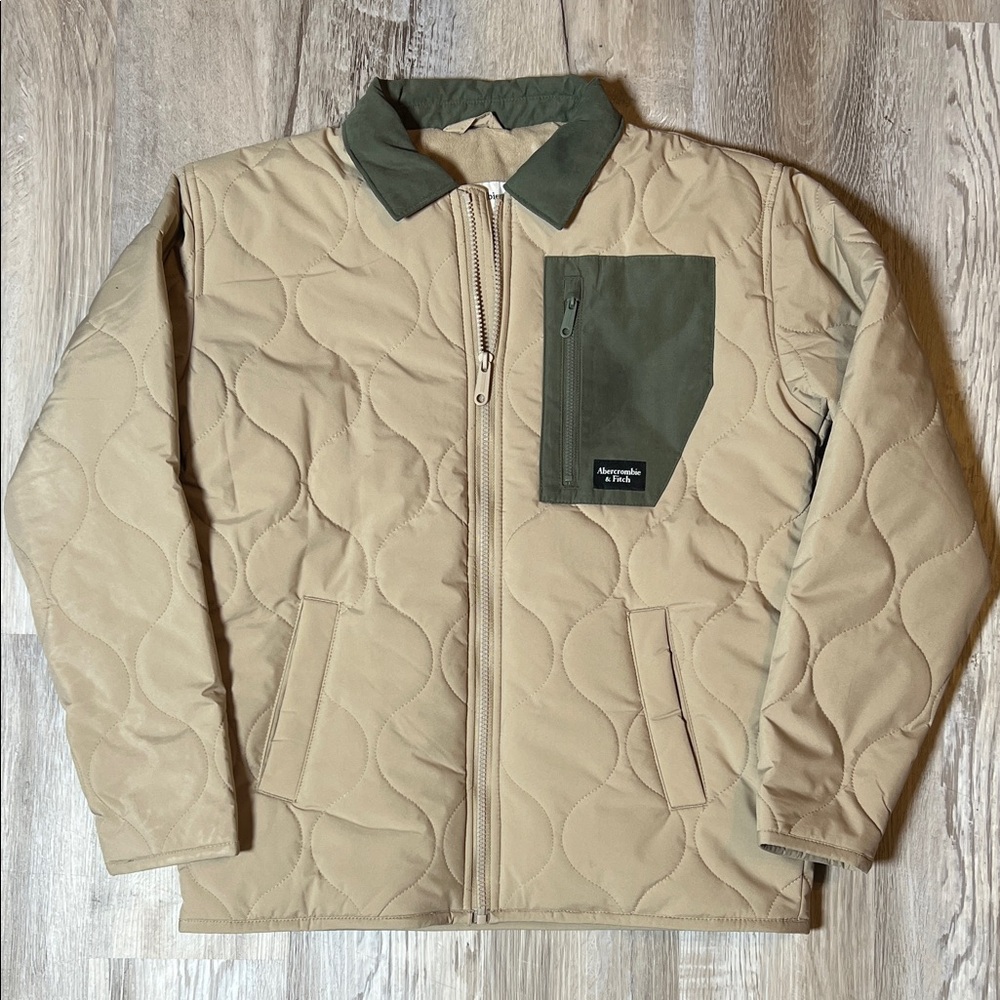 NWOT A&F Kids Lightweight Puffer w/ Olive Pocket Water/Wind Resistant Size 15/16